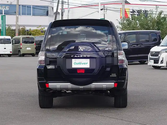 三菱 パジェロ ロング スーパーエクシード 山形県 2014(平26)年 5.1万km ダイヤモンドブラックマイカ 4WD/ディーゼル/ロックフォードアコースティックデザインプレミアムサウンド/純正SDナビ/　　【CD BT フルセグ USB】/バックカメラ/クルーズコントロール/HIDオートヘッドライト/黒革シート/パワーシート/シートヒーター/純正18インチアルミホイール/ドライブレコーダー/ステアリングスイッチ/MTモード付AT/IC付ターボ/電動格納ウィンカーミラー/フォグランプ/リモコンキー/ETC