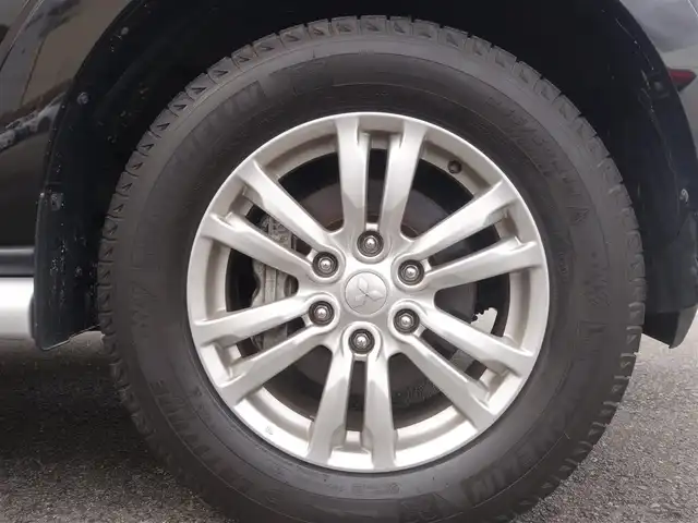 三菱 パジェロ ロング スーパーエクシード 山形県 2014(平26)年 5.1万km ダイヤモンドブラックマイカ 4WD/ディーゼル/ロックフォードアコースティックデザインプレミアムサウンド/純正SDナビ/　　【CD BT フルセグ USB】/バックカメラ/クルーズコントロール/HIDオートヘッドライト/黒革シート/パワーシート/シートヒーター/純正18インチアルミホイール/ドライブレコーダー/ステアリングスイッチ/MTモード付AT/IC付ターボ/電動格納ウィンカーミラー/フォグランプ/リモコンキー/ETC