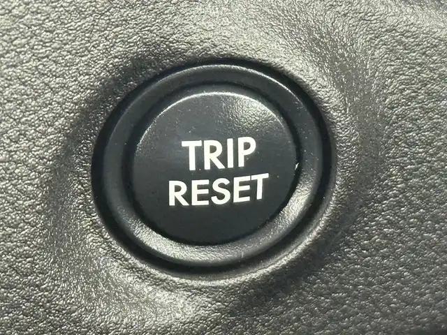 スバル ＸＶ ハイブリッド アドバンス 愛知県 2020(令2)年 5.6万km クールグレーカーキ 4WD/純正ナビ/・フルセグTV/・USB/・DVD/CD/・Bluetooth/・AM/FM/・Bluetooth/DIATONEサウンド/バックカメラ/アイサイト/；ECOクルーズコントロール/・誤発進抑制制御/・アクティブレーンキープ/・先行車発進お知らせ機能/ハーフレザーシート/前席パワーシート/前方ドライブレコーダー/純正15インチアルミホイール/後方コーナーセンサー/LEDヘッドライト/オートライト/スマートキー/スペアキー/ETC