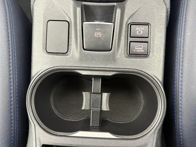 スバル ＸＶ ハイブリッド アドバンス 愛知県 2020(令2)年 5.6万km クールグレーカーキ 4WD/純正ナビ/・フルセグTV/・USB/・DVD/CD/・Bluetooth/・AM/FM/・Bluetooth/DIATONEサウンド/バックカメラ/アイサイト/；ECOクルーズコントロール/・誤発進抑制制御/・アクティブレーンキープ/・先行車発進お知らせ機能/ハーフレザーシート/前席パワーシート/前方ドライブレコーダー/純正15インチアルミホイール/後方コーナーセンサー/LEDヘッドライト/オートライト/スマートキー/スペアキー/ETC