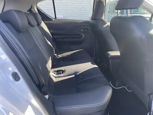 トヨタ アクア G G’s 群馬県 2015(平27)年 9.7万km ライムホワイトパールクリスタルシャイン (株)IDOMが運営する【じしゃロン伊勢崎店】の自社ローン対象車両になります。こちらは現金ご利用時の価格です。/自社ローンご希望の方は別途その旨お申付け下さい。/純正ナビ【NSZT-W64】/CD/DVD/BT/フルセグＴＶ/バックカメラ/Ｇ’ｓ純正17インチＡＷ/プッシュスタート/純正マット/オートライト