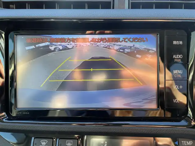 トヨタ アクア G G’s 群馬県 2015(平27)年 9.7万km ライムホワイトパールクリスタルシャイン (株)IDOMが運営する【じしゃロン伊勢崎店】の自社ローン対象車両になります。こちらは現金ご利用時の価格です。/自社ローンご希望の方は別途その旨お申付け下さい。/純正ナビ【NSZT-W64】/CD/DVD/BT/フルセグＴＶ/バックカメラ/Ｇ’ｓ純正17インチＡＷ/プッシュスタート/純正マット/オートライト