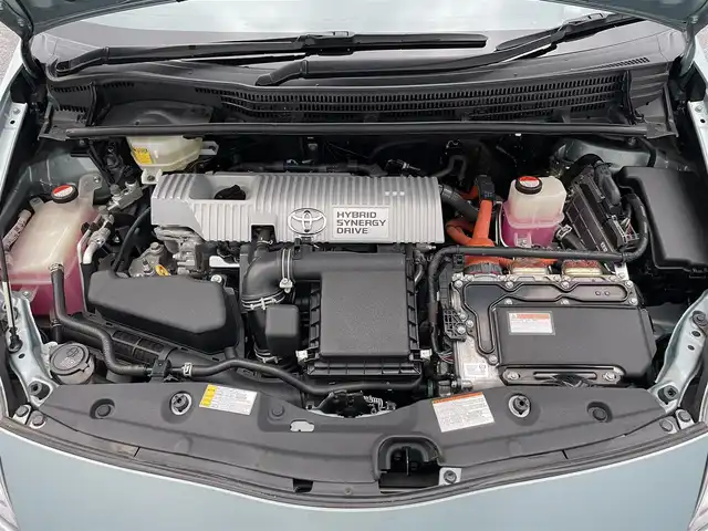 トヨタ プリウス S 滋賀県 2015(平27)年 1.1万km フロスティーグリーンマイカ 純正ナビ/・Bluetooth/・フルセグ/前後ドラレコ/オートライト/LED/フォグ/電動格納ミラー