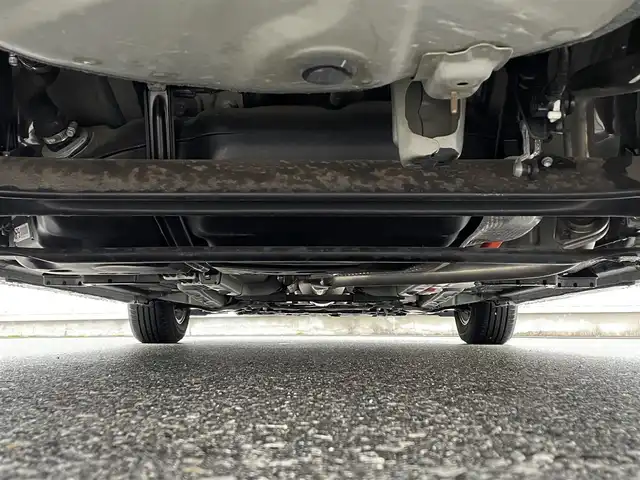 トヨタ プリウス S 滋賀県 2015(平27)年 1.1万km フロスティーグリーンマイカ 純正ナビ/・Bluetooth/・フルセグ/前後ドラレコ/オートライト/LED/フォグ/電動格納ミラー