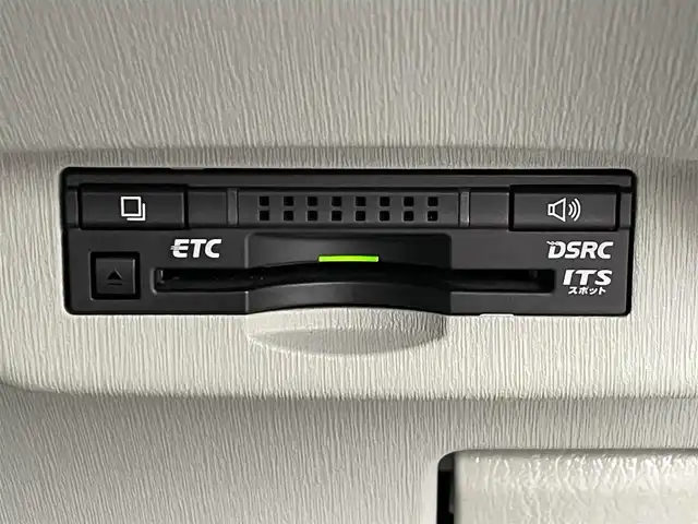 トヨタ プリウス S 滋賀県 2015(平27)年 1.1万km フロスティーグリーンマイカ 純正ナビ/・Bluetooth/・フルセグ/前後ドラレコ/オートライト/LED/フォグ/電動格納ミラー