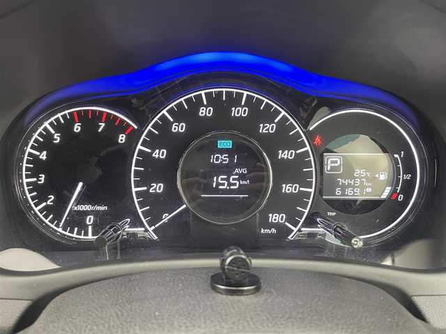 日産 ノート メダリスト 富山県 2013(平25)年 7.5万km スーパーブラック ワンオーナー/純正ナビ（MC313D-W）/フルセグTV/全方位カメラ/ハーフレザーシート/プッシュスタート/スマートキー/LED/オートライト/アイドリングストップ/横滑り防止装置/ETC/ヘッドライトレベライザー/革巻きステアリング/保証書/取扱説明書