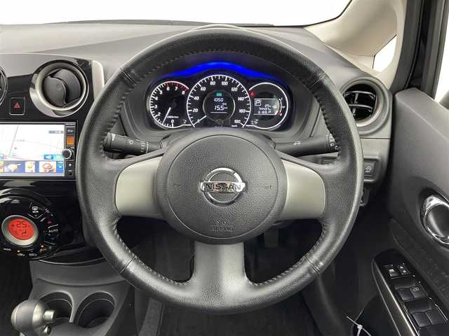 日産 ノート メダリスト 富山県 2013(平25)年 7.5万km スーパーブラック ワンオーナー/純正ナビ（MC313D-W）/フルセグTV/全方位カメラ/ハーフレザーシート/プッシュスタート/スマートキー/LED/オートライト/アイドリングストップ/横滑り防止装置/ETC/ヘッドライトレベライザー/革巻きステアリング/保証書/取扱説明書