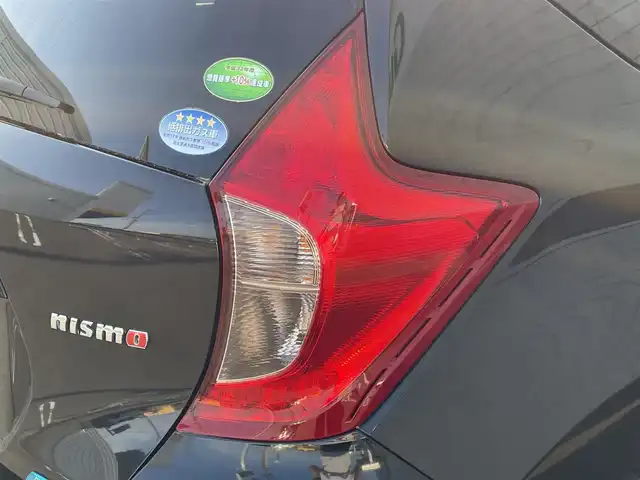 日産 ノート ニスモ 山形県 2015(平27)年 3.4万km スーパーブラック SDナビ:CN-RE05WD/（フルセグTV/FM/AM/BT/CD)/走行中TV視聴可/盗難防止装置/横滑り防止装置/LEDヘッドライト/LEDフォグランプ/カロッツェリアツィーター/スペアキー有/スタッドレスタイヤ積み込み（社外AW）/プッシュスタート/ドアバイザー/保証書/取扱説明書