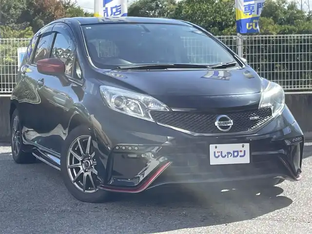 日産 ノート ニスモ 兵庫県 2015(平27)年 3.4万km スーパーブラック (株)IDOMが運営する【じしゃロン神戸名谷店】の自社ローン専用車両になりますこちらは現金またはオートローンご利用時の価格です。自社ローンご希望の方は別途その旨お申付け下さい。/SDナビ:CN-RE05WD/（フルセグTV/FM/AM/BT/CD)/走行中TV視聴可/盗難防止装置/横滑り防止装置/LEDヘッドライト/LEDフォグランプ/カロッツェリアツィーター/スペアキー有/装着タイヤ　スタッドレスタイヤ/スタッドレスタイヤ積み込み（社外AW）（2本目）/プッシュスタート/ドアバイザー/保証書/取扱説明書