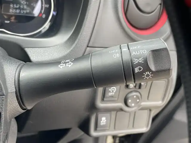 日産 ノート ニスモ 兵庫県 2015(平27)年 3.4万km スーパーブラック (株)IDOMが運営する【じしゃロン神戸名谷店】の自社ローン専用車両になりますこちらは現金またはオートローンご利用時の価格です。自社ローンご希望の方は別途その旨お申付け下さい。/SDナビ:CN-RE05WD/（フルセグTV/FM/AM/BT/CD)/走行中TV視聴可/盗難防止装置/横滑り防止装置/LEDヘッドライト/LEDフォグランプ/カロッツェリアツィーター/スペアキー有/装着タイヤ　スタッドレスタイヤ/スタッドレスタイヤ積み込み（社外AW）（2本目）/プッシュスタート/ドアバイザー/保証書/取扱説明書