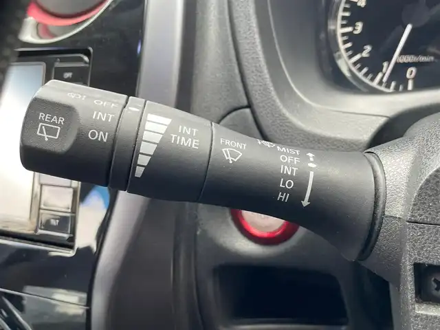 日産 ノート ニスモ 兵庫県 2015(平27)年 3.4万km スーパーブラック (株)IDOMが運営する【じしゃロン神戸名谷店】の自社ローン専用車両になりますこちらは現金またはオートローンご利用時の価格です。自社ローンご希望の方は別途その旨お申付け下さい。/SDナビ:CN-RE05WD/（フルセグTV/FM/AM/BT/CD)/走行中TV視聴可/盗難防止装置/横滑り防止装置/LEDヘッドライト/LEDフォグランプ/カロッツェリアツィーター/スペアキー有/装着タイヤ　スタッドレスタイヤ/スタッドレスタイヤ積み込み（社外AW）（2本目）/プッシュスタート/ドアバイザー/保証書/取扱説明書