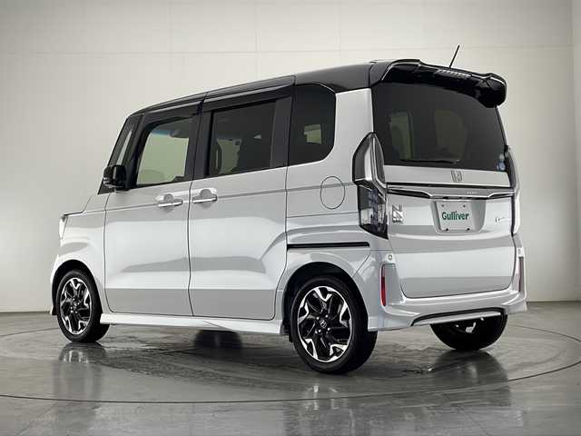 ホンダ Ｎ ＢＯＸ カスタム G L ターボ ホンダセンシング 宮崎県 2018(平30)年 6.9万km プラチナホワイトパール ホンダセンシング/クルーズコントロール/ケンウッドオーディオナビ/　TV/FM/AM/CD/DVD/Bluetooth/バックカメラ/プラズマクラスター搭載フルオートエアコン/パドルシフト/電動格納ミラー/ウインカーミラー/ETC/ドアバイザー/ステアリングスイッチ/純正フロアマット/プッシュスタート/アイドリングストップ
