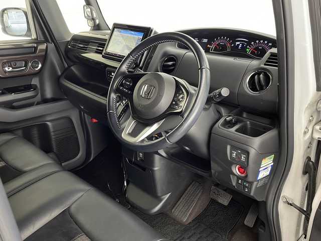 ホンダ Ｎ ＢＯＸ カスタム G L ターボ ホンダセンシング 宮崎県 2018(平30)年 6.9万km プラチナホワイトパール ホンダセンシング/クルーズコントロール/ケンウッドオーディオナビ/　TV/FM/AM/CD/DVD/Bluetooth/バックカメラ/プラズマクラスター搭載フルオートエアコン/パドルシフト/電動格納ミラー/ウインカーミラー/ETC/ドアバイザー/ステアリングスイッチ/純正フロアマット/プッシュスタート/アイドリングストップ
