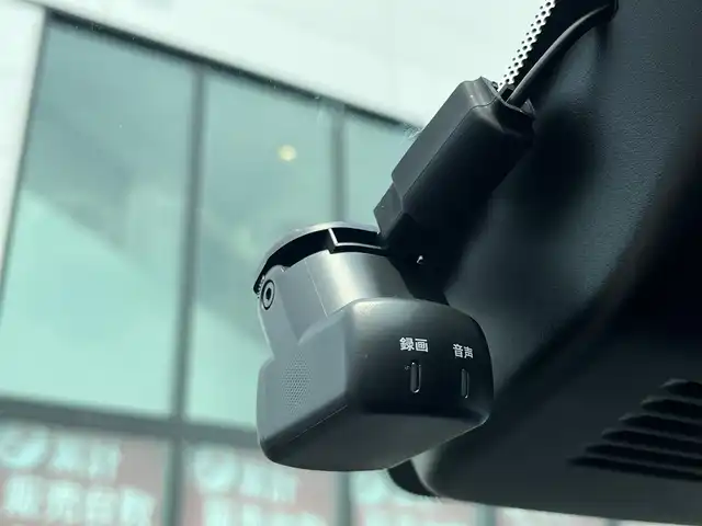 日産 ノート オーテック 奈良県 2021(令3)年 2万km オーロラフレアブルーパール /スーパーブラック 2トーン 純正ナビ(フルセグTV/CD/AM・FM/BT)/バックカメラ/ビルトインETC2.0/前方ドラレコ/衝突被害軽減ブレーキ/車線逸脱警報/VDC(ビークルダイナミクスコントロール)/オートブレーキホールド/LEDヘッドランプ/フォグランプ/純正16インチアルミホイール/本革巻きステアリング/レザレットシート/純正フロアマット/スペアキー