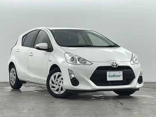 トヨタ アクア S 福島県 2016(平28)年 5.1万km ライムホワイトパールクリスタルシャイン トヨタセーフティセンス/・プリクラッシュセーフティシステム（対車両）/・レーンディパーチャーアラート/・オートマチックハイビーム/純正ＳＤナビ/・型式：ＮＳＣＰ－Ｗ６４/・地デジ/Bluetooth/CD/SD/AM/FM/・バックカメラ/ビルトインETC/ステアリングスイッチ/フロアマット/オートライト/スマートキー/・プッシュスタート