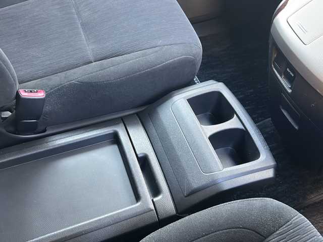 トヨタ ヴェルファイア 2．4Z 埼玉県 2012(平24)年 10.1万km ボルドーマイカメタリック (株)IDOMが運営する【じしゃロン熊谷店】の自社ローン専用車両になりますこちらは現金またはオートローンご利用時の価格です。自社ローンご希望の方は別途その旨お申付け下さい/HDDナビ/（フルセグTV/CD/Bluetooth/AM/FM）/両側パワースライドドア/ETC/バックカメラ/全周囲カメラ/オートHIDヘッドライト/ステアリングスイッチ/オットマン/ドアバイザー/ウィンカーミラー/電動格納ミラー/純正１８インチAW