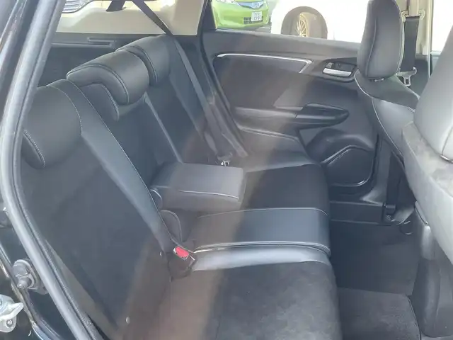 ホンダ シャトル ハイブリッド 東京都 2016(平28)年 8.1万km ミッドナイトブルービームM (株)IDOMが運営する【じしゃロン昭島店】の自社ローン専用車両になります。こちらは現金またはオートローンご利用時の価格です。自社ローンご希望の方は別途その旨お申付け下さい/衝突被害軽減システム/社外ナビ（TV・HDD・CD・DVD）/バックカメラ・フロント/純正AW/スマートキー/プッシュスタートボタン/純正フロアマット/ETC/ハーフレザーシート