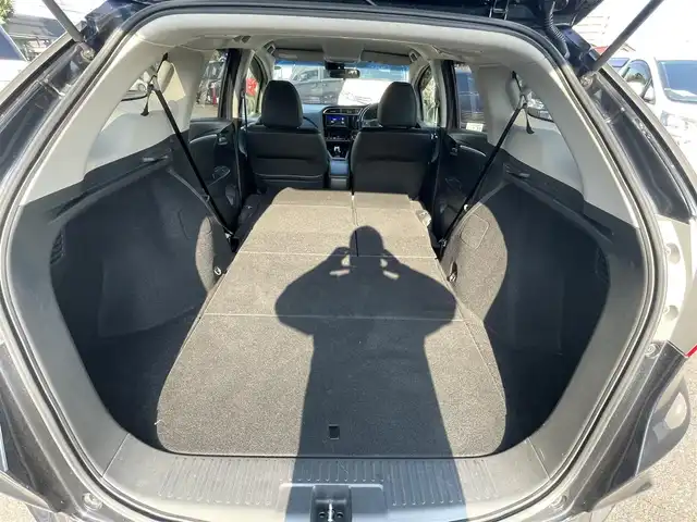 ホンダ シャトル ハイブリッド 東京都 2016(平28)年 8.1万km ミッドナイトブルービームM (株)IDOMが運営する【じしゃロン昭島店】の自社ローン専用車両になります。こちらは現金またはオートローンご利用時の価格です。自社ローンご希望の方は別途その旨お申付け下さい/衝突被害軽減システム/社外ナビ（TV・HDD・CD・DVD）/バックカメラ・フロント/純正AW/スマートキー/プッシュスタートボタン/純正フロアマット/ETC/ハーフレザーシート