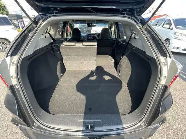 ホンダ シャトル ハイブリッド 東京都 2016(平28)年 8.1万km ミッドナイトブルービームM (株)IDOMが運営する【じしゃロン昭島店】の自社ローン専用車両になります。こちらは現金またはオートローンご利用時の価格です。自社ローンご希望の方は別途その旨お申付け下さい/衝突被害軽減システム/社外ナビ（TV・HDD・CD・DVD）/バックカメラ・フロント/純正AW/スマートキー/プッシュスタートボタン/純正フロアマット/ETC/ハーフレザーシート