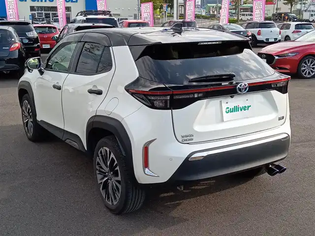 トヨタ ヤリスクロス ハイブリッド Z 福井県 2020(令2)年 6.3万km ブラックマイカ/ホワイトパールクリスタルシャイン 2トーン 純正ディスプレイオーディオ/フルセグTV/バックカメラ/前後ドライブレコーダー/レーダークルーズコントロール/シートヒーター/D席パワーシート/オートライト/オートハイビーム/ハーフレザーシート/純正フロアマット/純正18インチAW/スマートキー