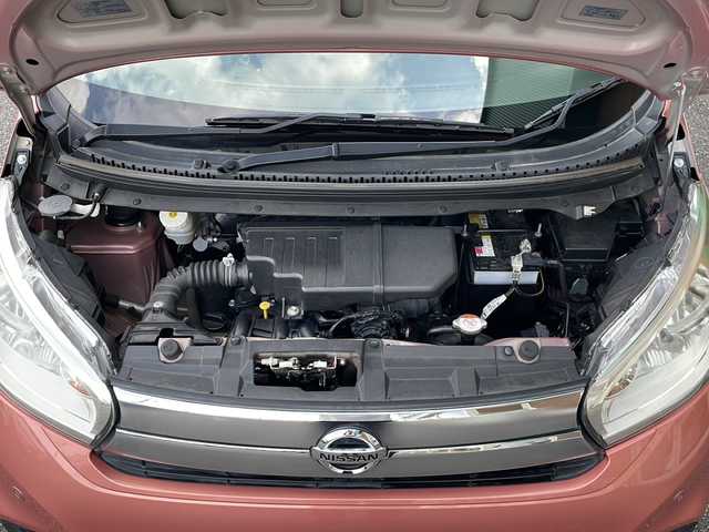 日産 デイズ X 岐阜県 2018(平30)年 7.4万km ブロッサムピンク 禁煙車/ワンオーナー/純正ディスプレイオーディオ/AM/FM/BT/USB/HDMI/アラウンドビューモニター /エマージェンシーブレーキ /純正ドライブレコーダー/アイドリングストップ/横滑り防止/オートエアコン/純正フロアマット/純正ドアバイザー/インテリジェントキー /プッシュスタート