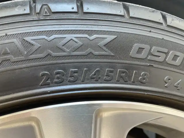 レクサス ＲＣ 350 バージョンL 愛知県 2015(平27)年 2.8万km ホワイトパールクリスタルシャイン 純正ナビ/TV/Bluetooth接続/バックモニター/衝突被害軽減ブレーキ/レーンディパーチャーアラート/ブラインドスポットモニター/レーダークルーズコントロール/サンルーフ/純正LEDヘッドライト/フォグライト/クリアランスソナー/電動パワーシート/シートヒーター/シートエアコン/シートメモリー/ビルトインETC/純正ドライブレコーダー/純正18インチアルミホイール/純正フロアマット