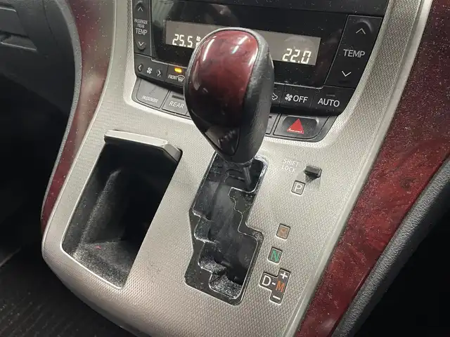 トヨタ ヴェルファイア 2．4Z 埼玉県 2008(平20)年 10.4万km ホワイトパールクリスタルシャイン 純正ＨＤＤナビ＆フルセグＴＶ/　（ＤＶＤ＆ＣＤ＆ＭＳＶ＆ＢＴ）/フリップダウンモニター/バックカメラ/ＥＴＣ/前方ドライブレコーダー/ウッドコンビステアリング/ステアリングリモコン/両側パワースライドドア/クリアランスソナー/純正エアロ/純正１８inアルミホイール/オートライト/ＨＩＤライト/フォグランプ/ウィンカーミラー/電動格納ミラー/Ｗ＆サイド＋カーテンエアバッグ/横滑り防止装置/ＡＢＳ/ドアバイザー/フロアマット/取扱説明書