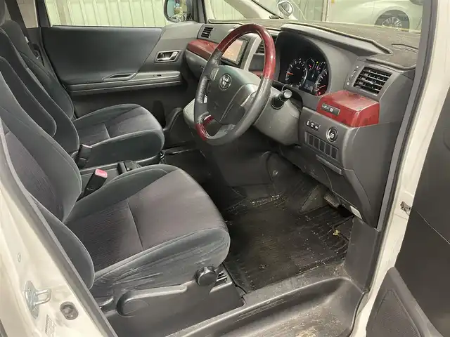 トヨタ ヴェルファイア 2．4Z 埼玉県 2008(平20)年 10.4万km ホワイトパールクリスタルシャイン 純正ＨＤＤナビ＆フルセグＴＶ/　（ＤＶＤ＆ＣＤ＆ＭＳＶ＆ＢＴ）/フリップダウンモニター/バックカメラ/ＥＴＣ/前方ドライブレコーダー/ウッドコンビステアリング/ステアリングリモコン/両側パワースライドドア/クリアランスソナー/純正エアロ/純正１８inアルミホイール/オートライト/ＨＩＤライト/フォグランプ/ウィンカーミラー/電動格納ミラー/Ｗ＆サイド＋カーテンエアバッグ/横滑り防止装置/ＡＢＳ/ドアバイザー/フロアマット/取扱説明書