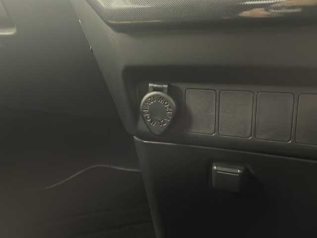 トヨタ ルーミー G 愛知県 2021(令3)年 2.8万km ブラックマイカメタリック /禁煙車//純正オーディオ//ETC//社外デジタルルームミラー//スマートアシスト//衝突回避支援ブレーキ//衝突警報機能//車線逸脱警報//路側逸脱警報//ふらつき警報//前後方誤発進抑制//先行車発進お知らせ//オートハイビーム//前後コーナーセンサー//LEDヘッドライト//オートライト//両側電動スライドドア//フロントシートウォークスルー//社外フロアマット//ステアリングスイッチ//プッシュスタート//電動格納ミラー//アイドリングストップ//新車保証書・取扱説明書