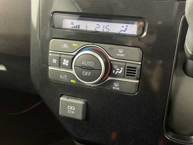 トヨタ ルーミー G 愛知県 2021(令3)年 2.8万km ブラックマイカメタリック /禁煙車//純正オーディオ//ETC//社外デジタルルームミラー//スマートアシスト//衝突回避支援ブレーキ//衝突警報機能//車線逸脱警報//路側逸脱警報//ふらつき警報//前後方誤発進抑制//先行車発進お知らせ//オートハイビーム//前後コーナーセンサー//LEDヘッドライト//オートライト//両側電動スライドドア//フロントシートウォークスルー//社外フロアマット//ステアリングスイッチ//プッシュスタート//電動格納ミラー//アイドリングストップ//新車保証書・取扱説明書