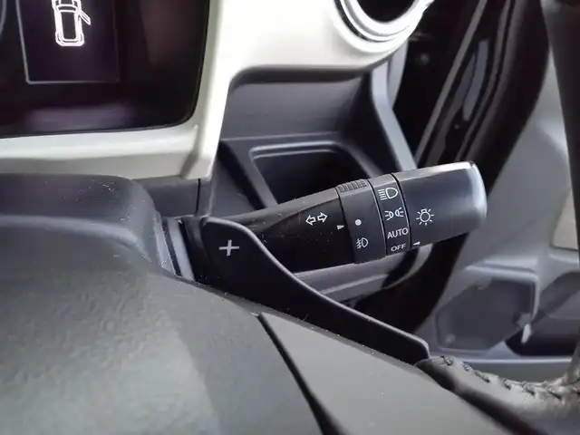 スズキ クロスビー HYBRID MZ 福井県 2018(平30)年 6.1万km スーパーブラックパール 3トーンコーディネート 4WD/純正8インチナビ（CN-RZ83）/・（フルセグTV/CD/DVD/Bluetooth）/デュアルセンサーブレーキサポート/レーンキープアシスト/ダウンヒルアシスト/クルーズコントロール/全方位カメラ/ETC/前後ドライブレコーダー/純正フロアマット/オートLEDライト/オートマチックハイビーム/純正16インチAW/スマートキー