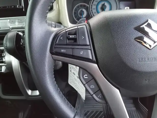 スズキ クロスビー HYBRID MZ 福井県 2018(平30)年 6.1万km スーパーブラックパール 3トーンコーディネート 4WD/純正8インチナビ（CN-RZ83）/・（フルセグTV/CD/DVD/Bluetooth）/デュアルセンサーブレーキサポート/レーンキープアシスト/ダウンヒルアシスト/クルーズコントロール/全方位カメラ/ETC/前後ドライブレコーダー/純正フロアマット/オートLEDライト/オートマチックハイビーム/純正16インチAW/スマートキー