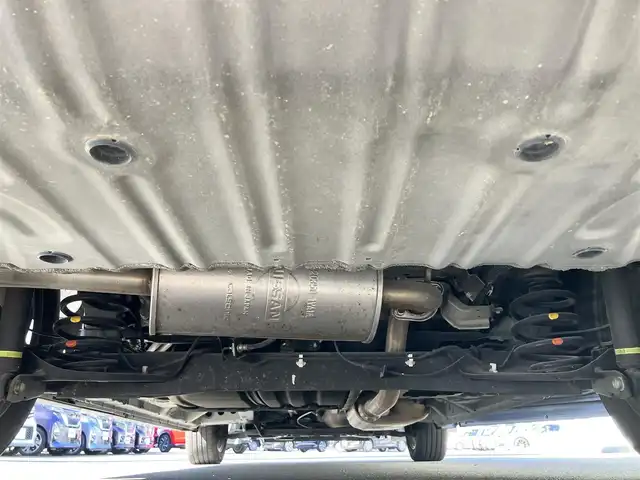 日産 セレナ ハイウェイスター Vセレクション 静岡県 2018(平30)年 5万km 黒 エンジンスタートボタン/パワーステアリング/パワーウィンドウ/アイドリングストップ/パーキングアシスト/Wオートエアコン/スマートキー/スペアキー1本/クルーズコントロール/後席モニター/USB入力端子/ETC/全方位カメラ/純正8インチナビ（CD/DVD/BT/フルセグ）/ドライブレコーダー/三列シート/ウォークスルー/純正フロアマット/両側パワースライドドア/布シート/純正アルミホイール/ABS/横滑り防止装置/コーナーセンサー前後/盗難防止装置/オートライト/LEDヘッドライト/W+サイドエアバッグ/衝突軽減システム/同系色色変え