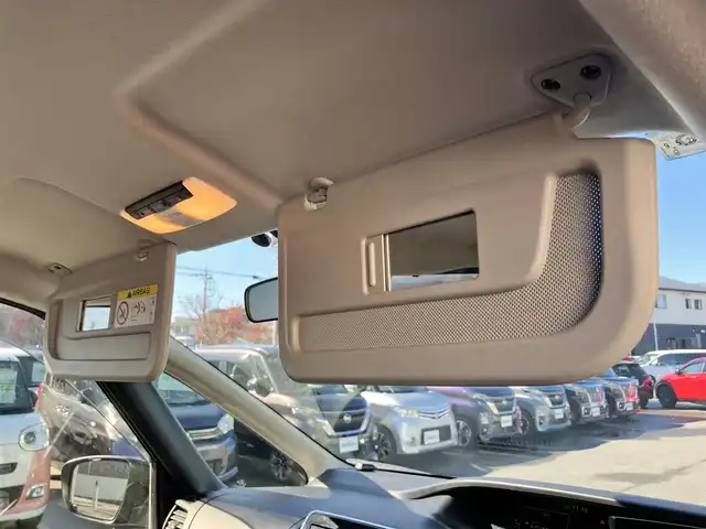 日産 セレナ ハイウェイスター Vセレクション 静岡県 2018(平30)年 5万km 黒 エンジンスタートボタン/パワーステアリング/パワーウィンドウ/アイドリングストップ/パーキングアシスト/Wオートエアコン/スマートキー/スペアキー1本/クルーズコントロール/後席モニター/USB入力端子/ETC/全方位カメラ/純正8インチナビ（CD/DVD/BT/フルセグ）/ドライブレコーダー/三列シート/ウォークスルー/純正フロアマット/両側パワースライドドア/布シート/純正アルミホイール/ABS/横滑り防止装置/コーナーセンサー前後/盗難防止装置/オートライト/LEDヘッドライト/W+サイドエアバッグ/衝突軽減システム/同系色色変え