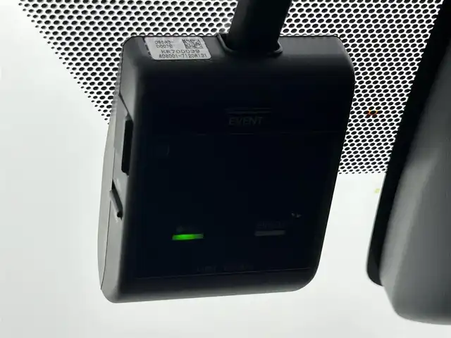 トヨタ ノア Si ダブルバイビーⅡ 岡山県 2019(令1)年 5.1万km ホワイトパールクリスタルシャイン 純正10インチナビ（NSZN-Z68T）/・FM/AM/Bluetooth/フルセグ/CD/DVD/バックカメラ/12.1インチフリップダウンモニター/両側電動スライドドア/ハーフレザーシート/ドライブレコーダー/ビルトインETC2.0/トヨタセーフティーセンス/・プリクラッシュセーフティ/・レーンキープアシスト/・レーダークルーズコントロール/・オートマチックハイビーム/LEDヘッドライト/・フォグライト/純正16インチアルミ/フロアマット