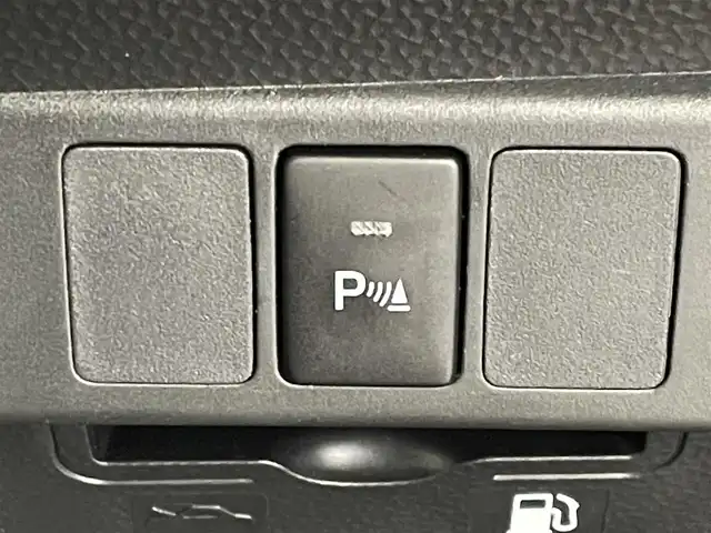 トヨタ ルーミー カスタムG 埼玉県 2020(令2)年 8万km ブラックマイカメタリック スマートアシスト３　純正９インチナビ　バックカメラ　ドライブレコーダー　クルーズコントロール　ステアリングスイッチ　純正アルミホイール　スマートキー　オートハイビーム　ＬＥＤヘッドライト　地デジＴＶ