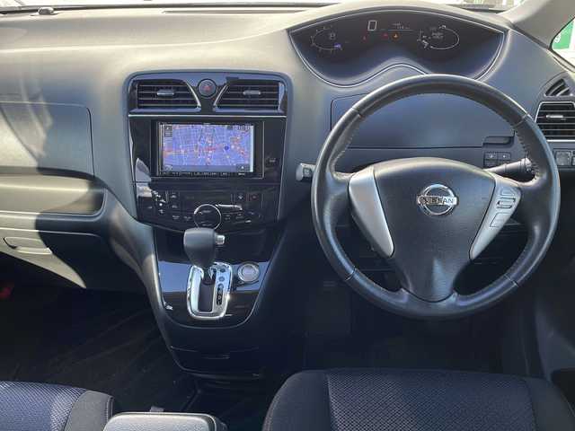 日産 セレナ ハイウェイスター S HV エアロ 静岡県 2013(平25)年 3.4万km スーパーブラック /社外ナビ/地デジTV//社外CD/DVD/Bluetooth//バックカメラ//両側パワースライドドア//ディスチャージ//ETC//純正16インチAW//スマートキー//保証書//取説