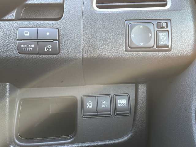 日産 セレナ ハイウェイスター S HV エアロ 静岡県 2013(平25)年 3.4万km スーパーブラック /社外ナビ/地デジTV//社外CD/DVD/Bluetooth//バックカメラ//両側パワースライドドア//ディスチャージ//ETC//純正16インチAW//スマートキー//保証書//取説