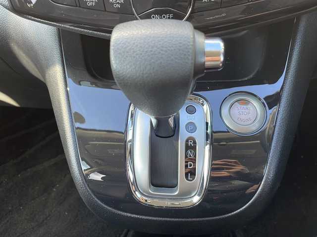 日産 セレナ ハイウェイスター S HV エアロ 静岡県 2013(平25)年 3.4万km スーパーブラック /社外ナビ/地デジTV//社外CD/DVD/Bluetooth//バックカメラ//両側パワースライドドア//ディスチャージ//ETC//純正16インチAW//スマートキー//保証書//取説