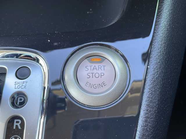 日産 セレナ ハイウェイスター S HV エアロ 静岡県 2013(平25)年 3.4万km スーパーブラック /社外ナビ/地デジTV//社外CD/DVD/Bluetooth//バックカメラ//両側パワースライドドア//ディスチャージ//ETC//純正16インチAW//スマートキー//保証書//取説