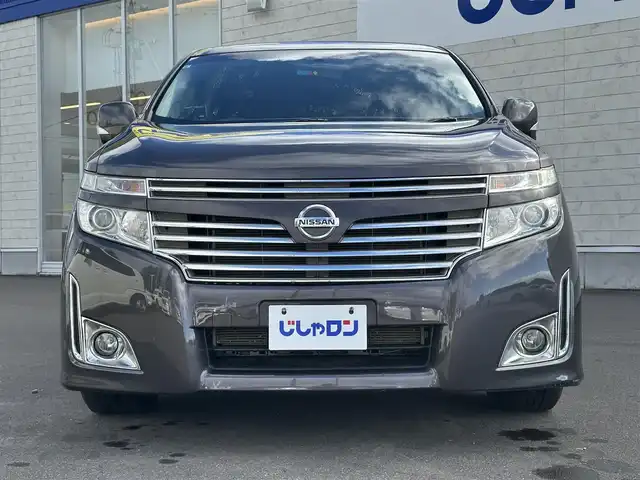 日産 エルグランド 250ハイウェイスター ブラックレザー 道北・旭川 2013(平25)年 10.7万km メタルグレー (株)IDOMが運営する【じしゃロン旭川店】の自社ローン専用車両になります。こちらは現金またはオートローンご利用時の価格です。自社ローンご希望の方は別途その旨お申付け下さい/　/・社外ナビ（CD/DVD/SD/BT/フルセグ)/・ビルトインETC/・片側パワースライドドア/・両席パワーシート/・両席シートヒーター/・ドライブレコーダー/・フォグランプ