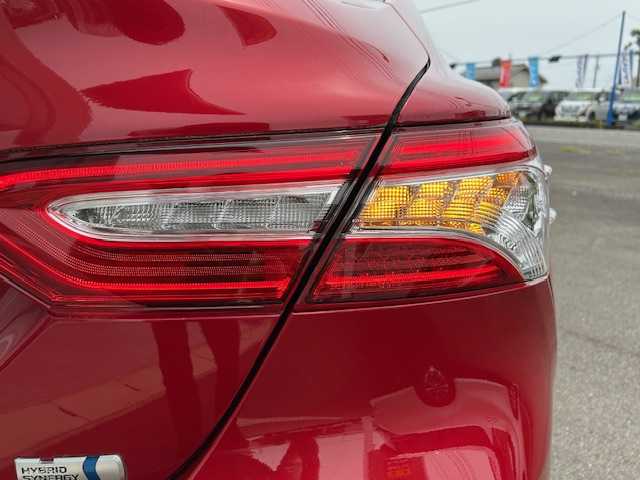 トヨタ カムリ G レザーパッケージ 静岡県 2018(平30)年 7.5万km エモーショナルレッドⅡ メーカーナビ　フルセグＴＶ　ＤＶＤ再生　Ｂｌｕｅｔｏｏｔｈ　ＵＳＢ接続　バックカメラ　ビルトインＥＴＣ　ドライブレコーダー　黒革シート　パワーシート　シートヒータ　レーダークルーズ　ＬＫＡ　ＢＳＭ
