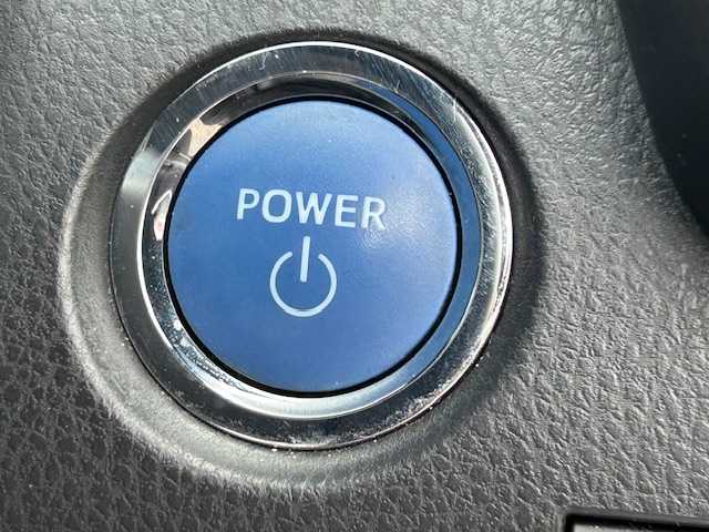 トヨタ カムリ G レザーパッケージ 静岡県 2018(平30)年 7.5万km エモーショナルレッドⅡ メーカーナビ　フルセグＴＶ　ＤＶＤ再生　Ｂｌｕｅｔｏｏｔｈ　ＵＳＢ接続　バックカメラ　ビルトインＥＴＣ　ドライブレコーダー　黒革シート　パワーシート　シートヒータ　レーダークルーズ　ＬＫＡ　ＢＳＭ