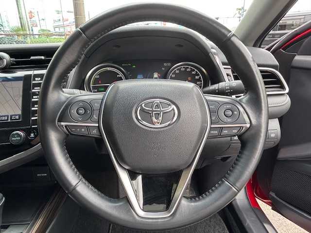 トヨタ カムリ G レザーパッケージ 静岡県 2018(平30)年 7.5万km エモーショナルレッドⅡ メーカーナビ　フルセグＴＶ　ＤＶＤ再生　Ｂｌｕｅｔｏｏｔｈ　ＵＳＢ接続　バックカメラ　ビルトインＥＴＣ　ドライブレコーダー　黒革シート　パワーシート　シートヒータ　レーダークルーズ　ＬＫＡ　ＢＳＭ