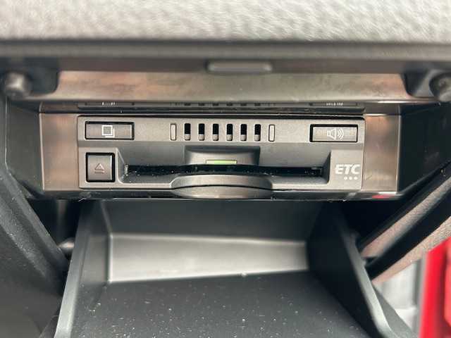 トヨタ カムリ G レザーパッケージ 静岡県 2018(平30)年 7.5万km エモーショナルレッドⅡ メーカーナビ　フルセグＴＶ　ＤＶＤ再生　Ｂｌｕｅｔｏｏｔｈ　ＵＳＢ接続　バックカメラ　ビルトインＥＴＣ　ドライブレコーダー　黒革シート　パワーシート　シートヒータ　レーダークルーズ　ＬＫＡ　ＢＳＭ