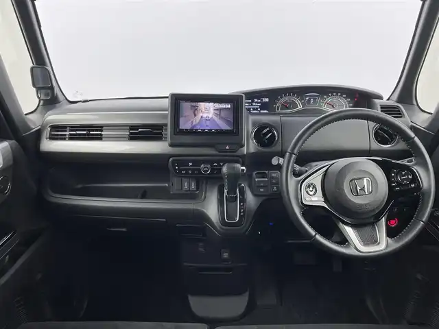 ホンダ Ｎ ＢＯＸ カスタム L スタイル+ブラック 大分県 2022(令4)年 5.3万km プラチナホワイトパール ホンダセンシング/・衝突軽減ブレーキ/・誤発進抑制機能/・後方誤発進抑制機能/・歩行者低減ステアリング/・アダブティブクルーズコントロール/・車線維持支援システム/・路外逸脱抑制機能/社外ナビ　/(CD/DVD/BT/USB/フルセグTV)/前後ドライブレコーダー/バックカメラ/前席シートヒーター/両側パワースライドドア/LEDオートライト/純正14インチアルミホイール/スマートキー/ETC