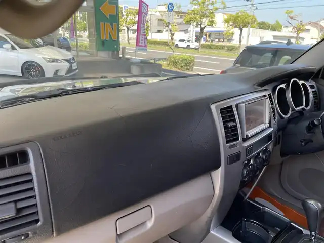 トヨタ ハイラックス サーフ SSR－X 和歌山県 2006(平18)年 8.9万km シャンパンマイカM 禁煙車/社外ナビ/CD.DVD.TV/サンルーフ/オフロードタイヤ/積み込みスタッドレスタイヤ/レザー調シートカバー/スペアキー