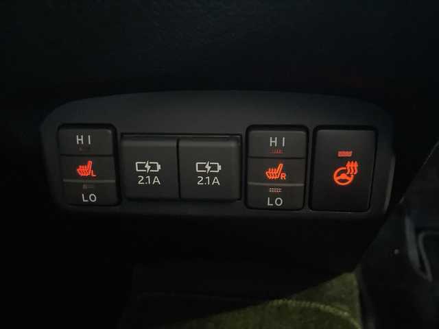 トヨタ シエンタ G クエロ 神奈川県 2022(令4)年 0.4万km アバンギャルドブロンズメタリック ワンオーナー/パノラマビューモニター/純正ナビ（DVD/CD/BT/SD/AM/FM）/フルセグTV/両側パワースライドドア/ハーフレザーシート/前席シートヒーター/ステアリングヒーター/トヨタセーフティセンス/レーンキープアシスト/オートハイビーム/パーキングサポートブレーキ/クリアランスソナー/前後ドライブレコーダー（ZDR-035）/ビルトインETC/スマートキー　2本/プッシュスタート/純正フロアマット/アイドリングストップ/横滑り防止装置/保証書/取扱説明書