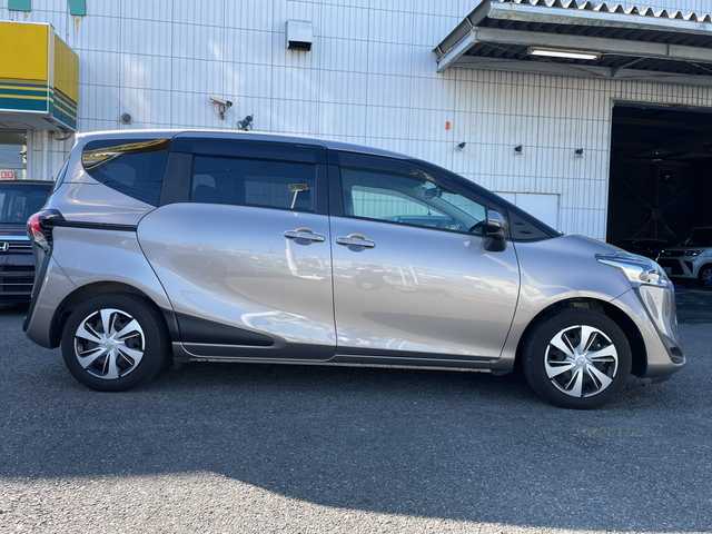 トヨタ シエンタ G クエロ 神奈川県 2022(令4)年 0.4万km アバンギャルドブロンズメタリック ワンオーナー/パノラマビューモニター/純正ナビ（DVD/CD/BT/SD/AM/FM）/フルセグTV/両側パワースライドドア/ハーフレザーシート/前席シートヒーター/ステアリングヒーター/トヨタセーフティセンス/レーンキープアシスト/オートハイビーム/パーキングサポートブレーキ/クリアランスソナー/前後ドライブレコーダー（ZDR-035）/ビルトインETC/スマートキー　2本/プッシュスタート/純正フロアマット/アイドリングストップ/横滑り防止装置/保証書/取扱説明書