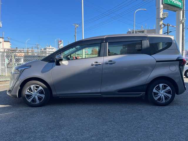 トヨタ シエンタ G クエロ 神奈川県 2022(令4)年 0.4万km アバンギャルドブロンズメタリック ワンオーナー/パノラマビューモニター/純正ナビ（DVD/CD/BT/SD/AM/FM）/フルセグTV/両側パワースライドドア/ハーフレザーシート/前席シートヒーター/ステアリングヒーター/トヨタセーフティセンス/レーンキープアシスト/オートハイビーム/パーキングサポートブレーキ/クリアランスソナー/前後ドライブレコーダー（ZDR-035）/ビルトインETC/スマートキー　2本/プッシュスタート/純正フロアマット/アイドリングストップ/横滑り防止装置/保証書/取扱説明書